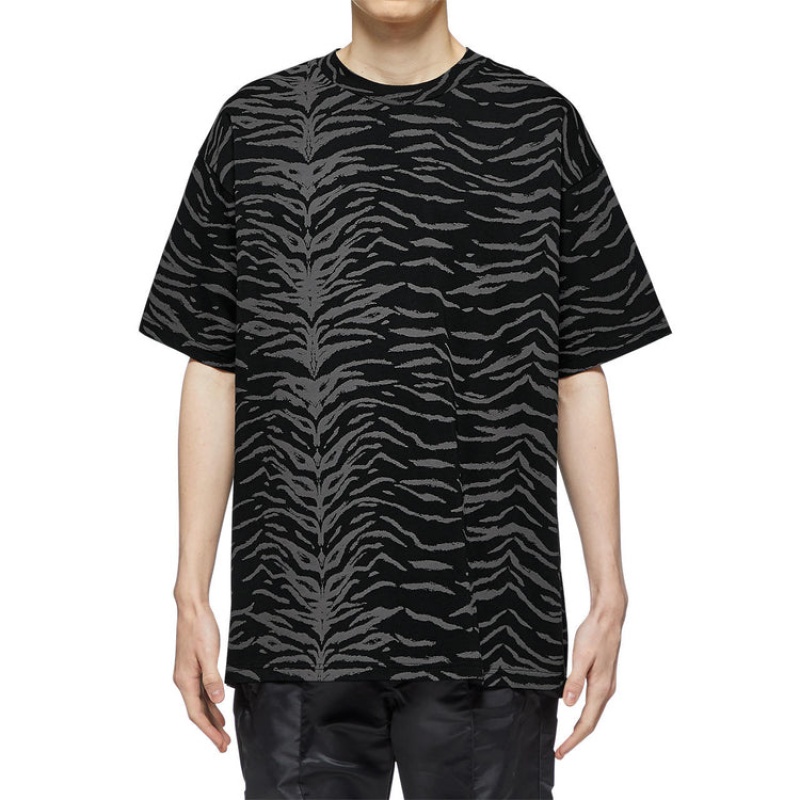 Black / Grey Men's Onitsuka Tiger All-over P T Shirts Online India | R3P-8208