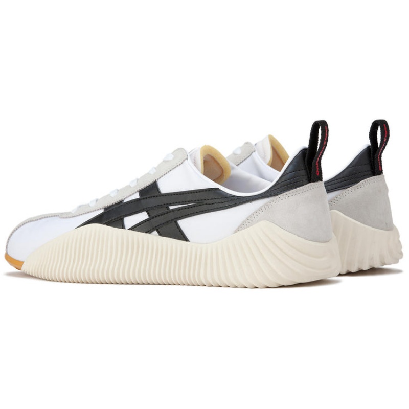 White / Black Women's Onitsuka Tiger Acromount Sneakers Online India | K3Y-6199